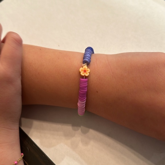 Smaller handmade necklace or bracelet. - Picture 2 of 2